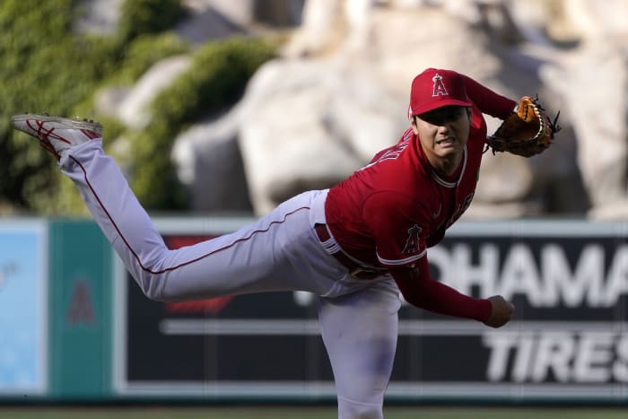 Nolan Arenado drives in 4, Miles Mikolas solid as Cardinals beat skidding  Marlins 6-4