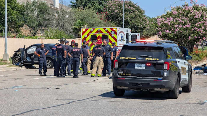 <a href="https://www.ksat.com/news/local/2026/08/03/woman-killed-in-t-bone-crash-on-far-north-side-san-antonio-police-say/" target="_blank">Woman killed in T-bone crash in Stone Oak, San Antonio police say</a>