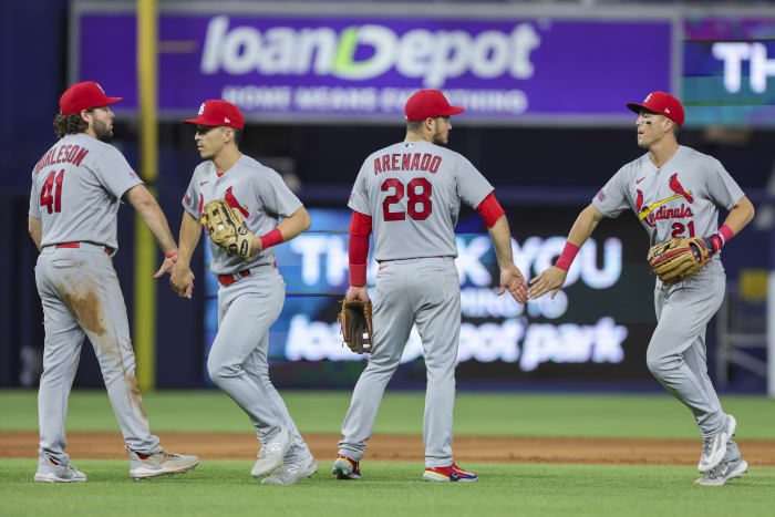 The Cardinals celebrated Tyler O'Neill's walk-off home run by ripping his  shirt off