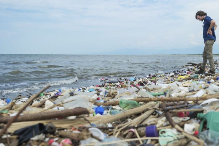 Joe Gebbia de Airbnb dona $ 25 millones a The Ocean Cleanup