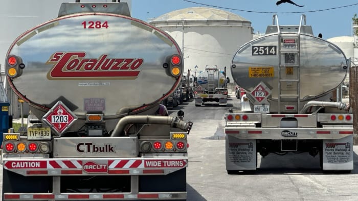State officials send 500K gallons of fuel to South Florida amid ‘unprecedented flooding’