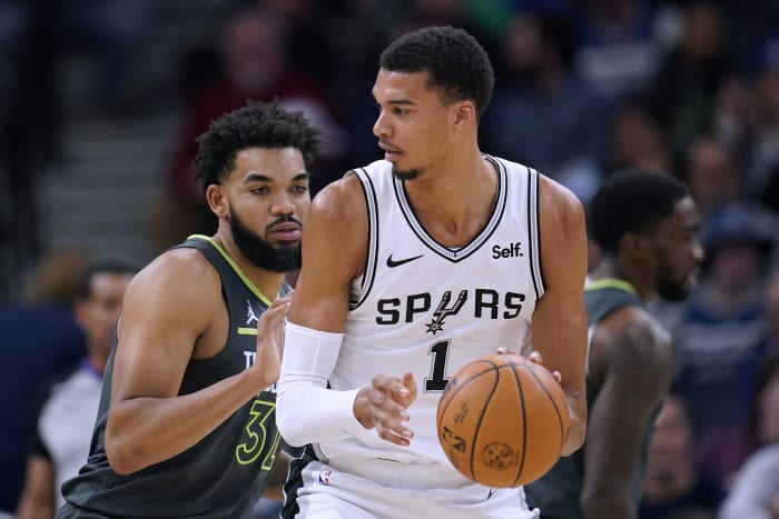 Canada knocks off France; Basketball World Cup attendance record set on Day  1