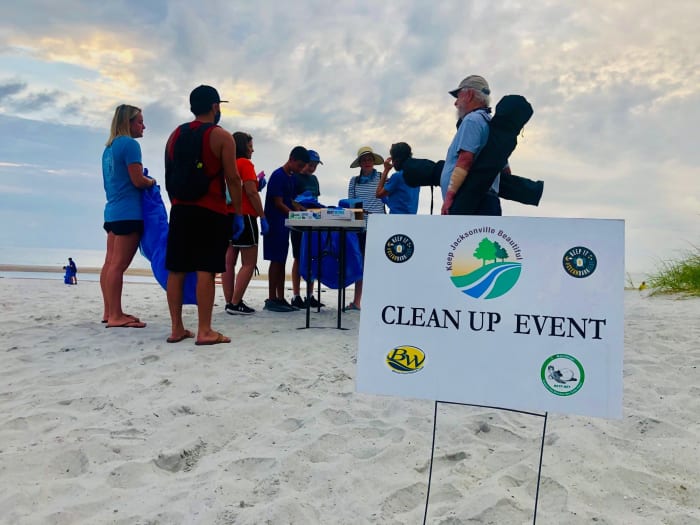 Positively JAX Event Beaches Go Green cleanup