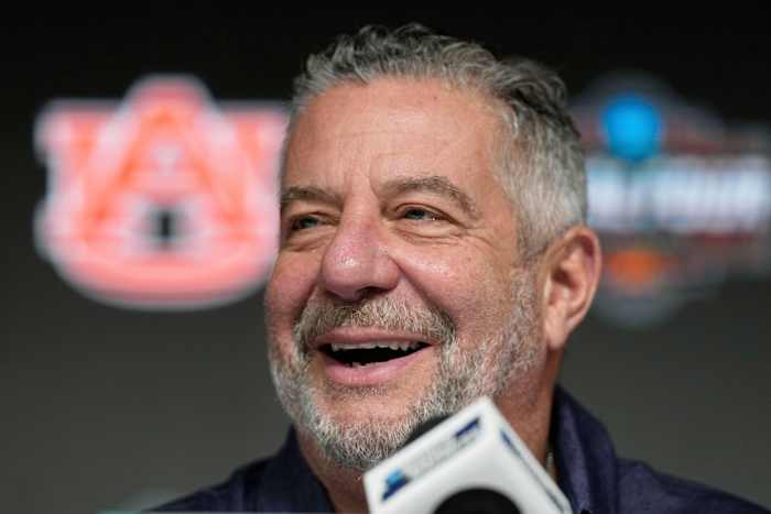 Auburn's Bruce Pearl Prepares for Final Four Amidst Jewish Coaches' Voices