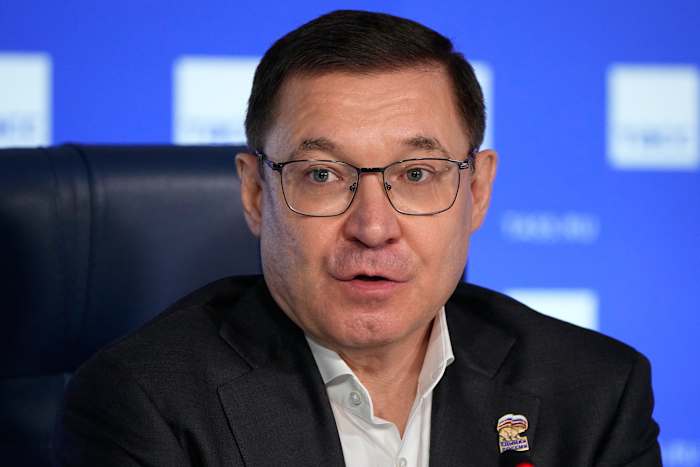 Kremlin-Backed United Russia Keeps Control After Orchestrated Vote