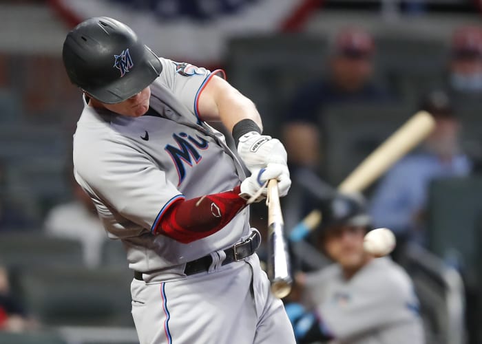 Garrett Cooper drives in 3 to lift Marlins over Braves in 10 innings - NBC  Sports
