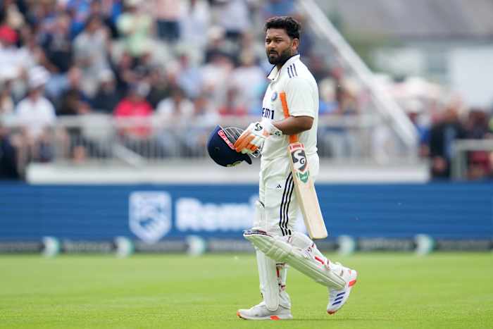 Pant Out of Final England Test With Foot Fracture