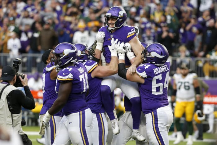 Vikings edge Giants 27-24 on Joseph's game-ending 61-yard FG