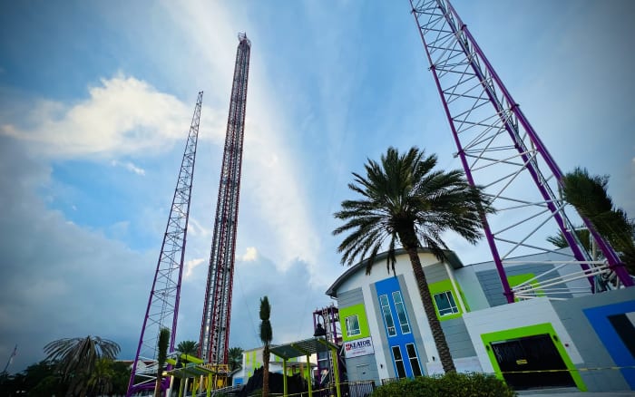 Slingshot attraction deals