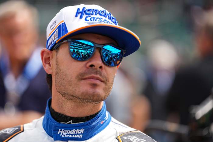 Kyle Larson arrives Charlotte after crash ends Indy 500 bid