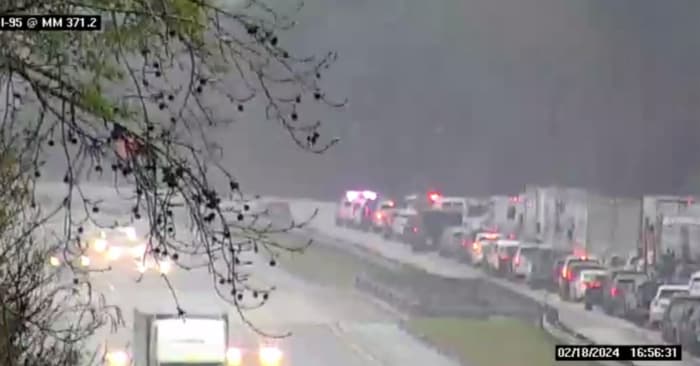 Traffic Alert: All southbound lanes on I-95 in Yulee closed due to crash - Vimarsana News