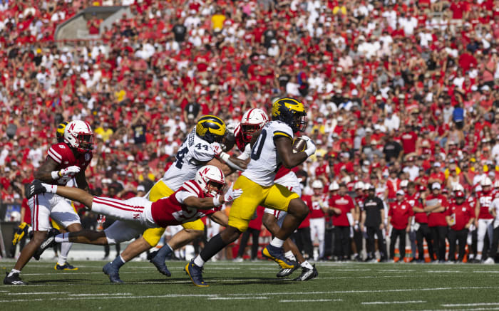 Michigan football imposes will against Nebraska to remain undefeated