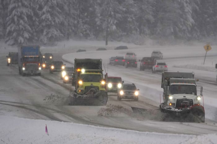 As storms start, US states struggle to hire snowplow drivers