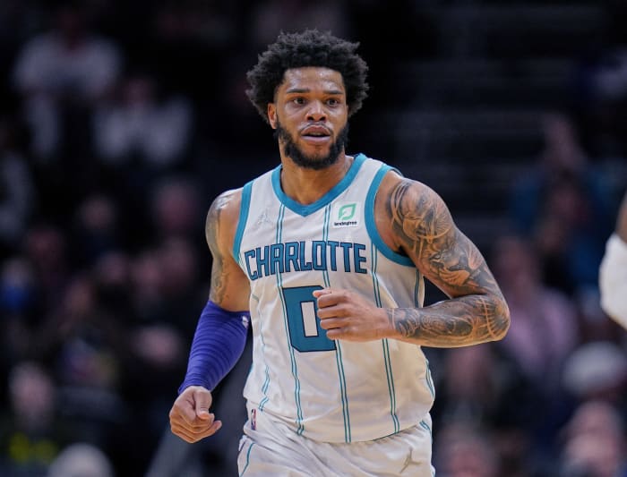 Hornets' new jerseys honor North Carolina's history