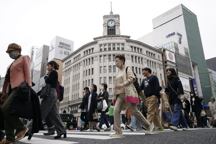 Decrease in Japan’s economy attributed to low consumer spending and issues in the auto industry