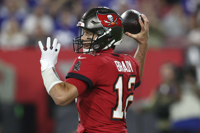 Brady, Buccaneers bounce back with 46-23 win over Panthers - The