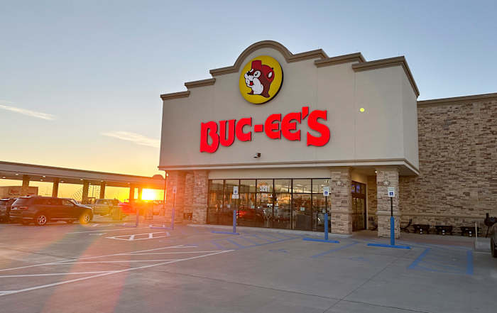 Image linked from the original feed: Buc-ee’s sues convenience store over beaver logo, alleges trademark infringement