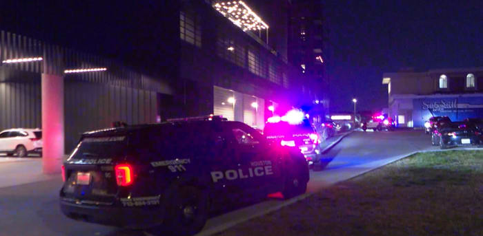 Jeweler shot multiple times during robbery in Houston's Second Ward - Vimarsana News