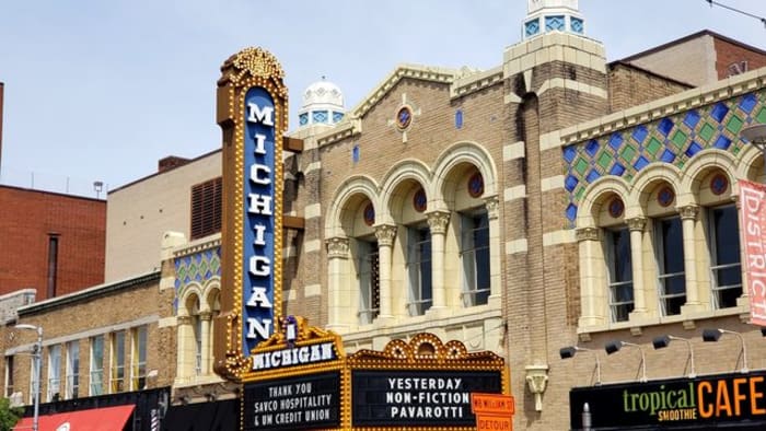 Michigan-Alabama watch party at Ann Arbor theater sells out, but other viewings available