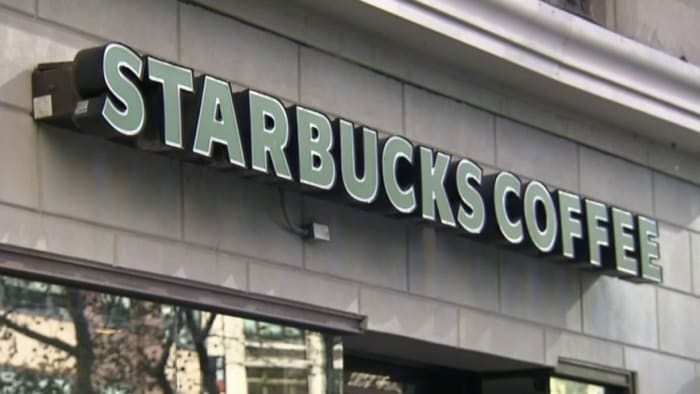 Oviedo Starbucks workers see rollback on tips after unionizing