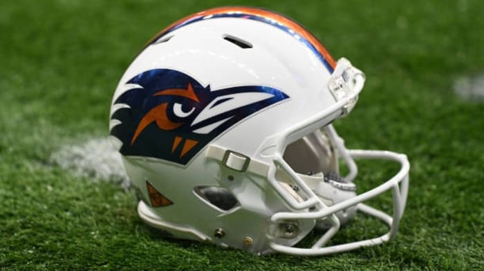 Another UTSA football player arrested on aggravated robbery charges, records show