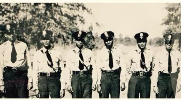 Meet the first Black officers to walk the streets of Jacksonville - Vimarsana News
