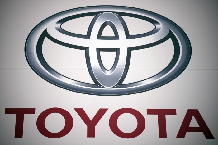 All assembly lines at Toyota's auto plants in Japan have been shut down by computer problems