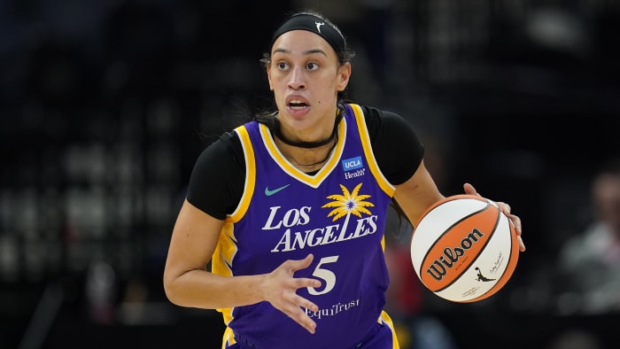 WNBA: Nneka Ogwumike, Los Angeles Sparks overcome Storm's Jewell