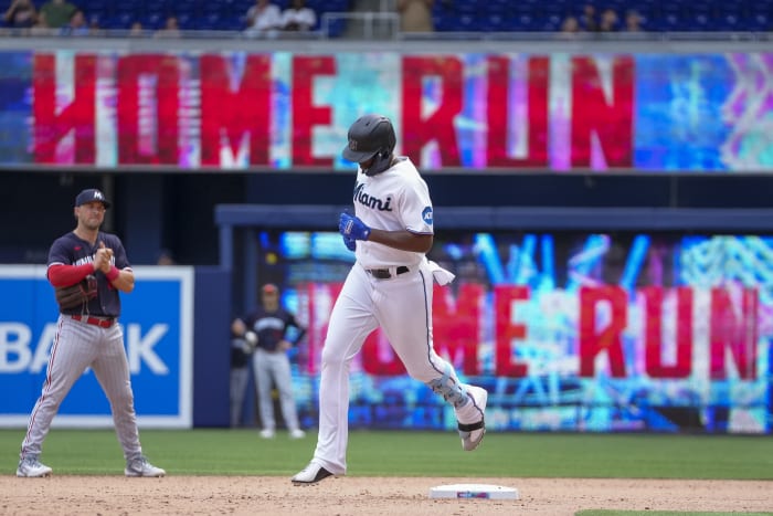 Kevin Pillar's homer off Edwin Diaz completes Toronto's four-game sweep of  Mariners