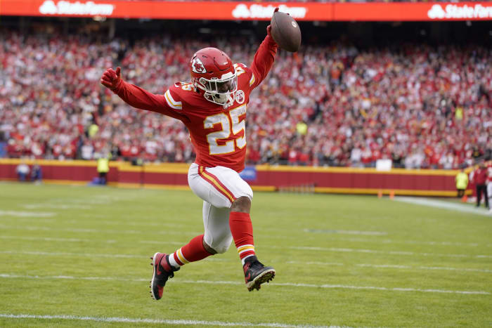 Third-and-ugh: Chiefs vow to fix short-yardage woes in Indy