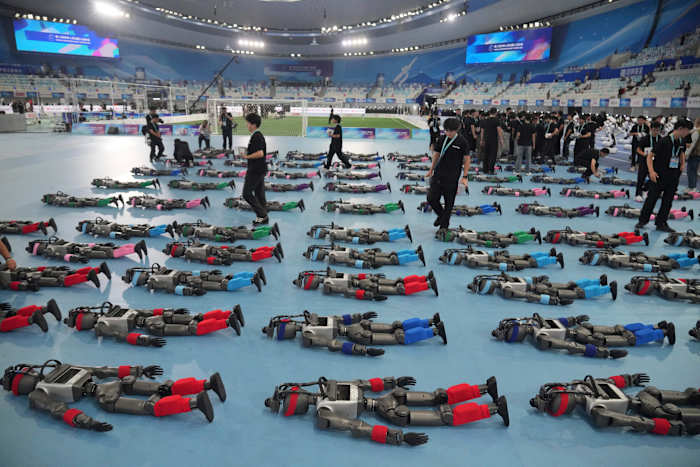 Chinese Robots Break Records in 100m Sprint, High Jump