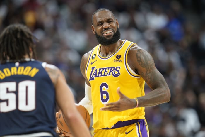 Lakers, on brink of elimination, still have eye on the prize