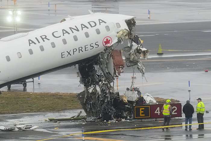 Air Canada CEO will retire this year after his English-only crash message was criticized