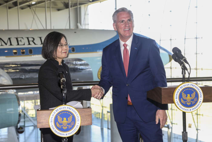 China vows 'forceful' measures after US-Taiwan meeting