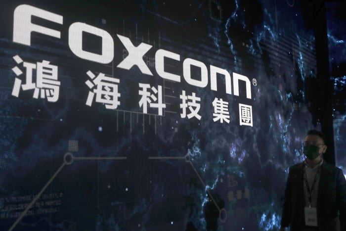 Chip maker Foxconn exits a semiconductor joint venture with Indian mining company Vedanta - Vimarsana News