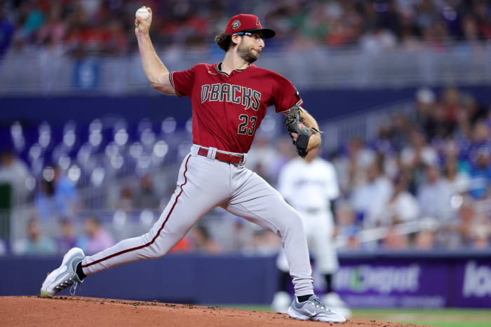 Gallen extends scoreless streak, D-backs blank Giants 5-0