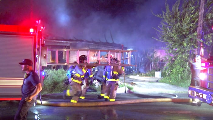 <a href="https://www.ksat.com/news/local/2026/07/29/2-west-side-homes-sustain-damage-in-overnight-fire-safd-says/" target="_blank">2 West Side homes damaged in overnight fire, SAFD says</a>