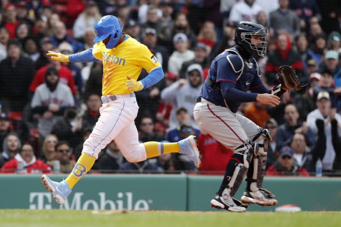 Tapia homer in 5-run second leads Blue Jays over Red Sox 6-1