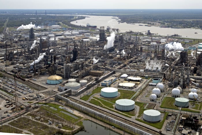 More companies setting 'net-zero' climate targets, but few have credible plans, report says