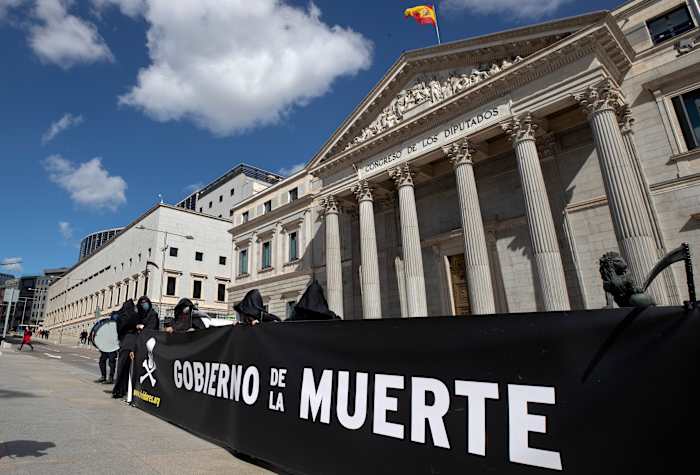 Spanish woman, 25, dies by legal euthanasia in case that drew national spotlight