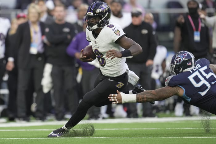 Freeman TD lifts Ravens over Bears with Jackson sidelined