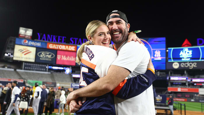 Kate Upton wears hard-to-find Houston Astros jacket (again)