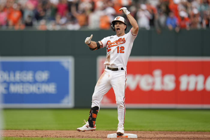 Adam Frazier homers twice to lift Orioles to 6th straight win, 5-2 over  Marlins - WTOP News