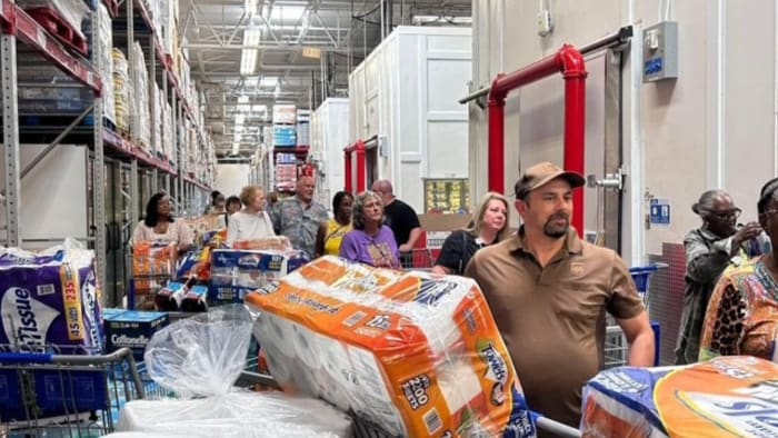Port closures cause panic purchasing in Houston, water and bathroom paper vanish from cabinets Port closures cause panic purchasing in Houston, water and bathroom paper vanish from cabinets