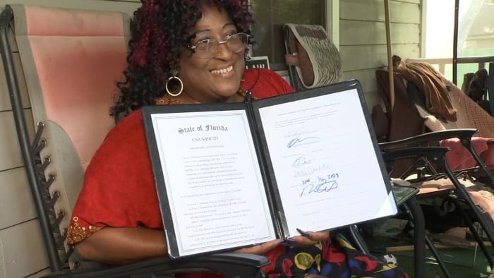 Curtis’ Law: Mother who lost 16-year-old son spurs Florida law to support families of crime victims Curtis’ Law: Mother who lost 16-year-old son spurs Florida law to support families of crime victims