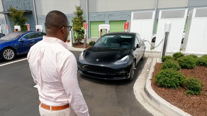 Range anxiety: Worried your electric vehicle will run out of battery? - Vimarsana News
