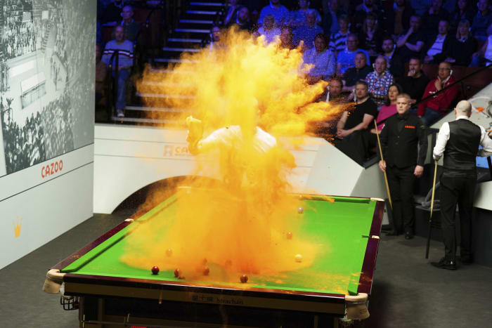 Vandalized snooker table reclothed, back in play at worlds - Vimarsana News