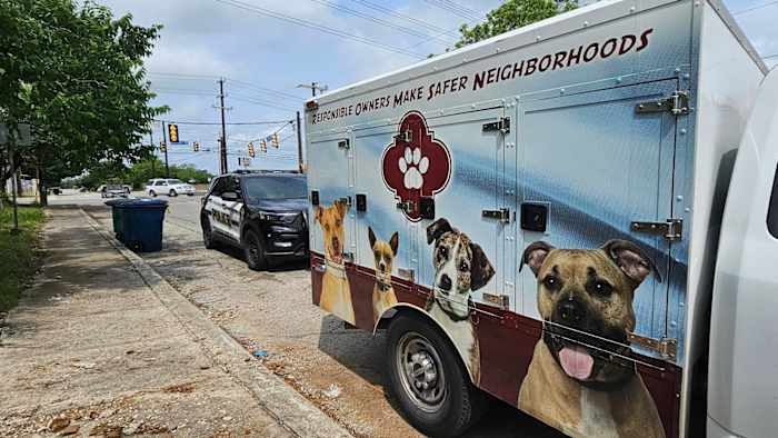 <a href="https://www.ksat.com/news/local/2025/04/23/man-hospitalized-after-dog-bite-on-south-side-san-antonio-police-say/" target="_blank">Man hospitalized after dog bite on South Side, San Antonio police say</a>