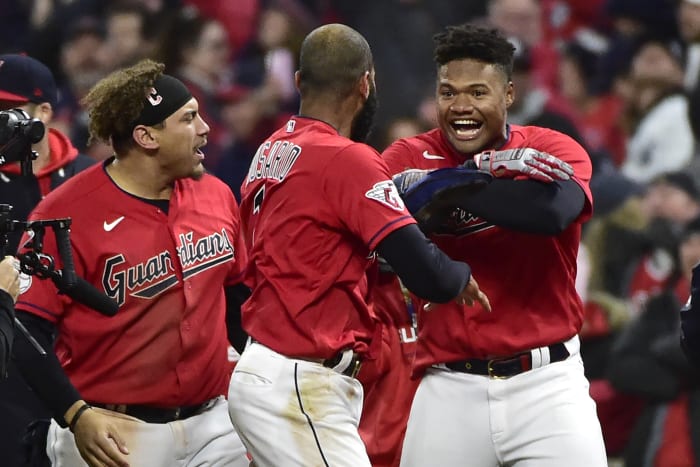 Mega MLB deal: Indians trade star Francisco Lindor, Carlos Carrasco to Mets