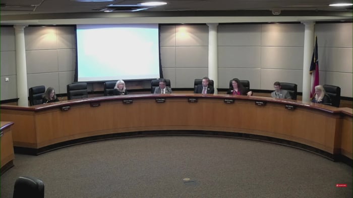 <a href="https://www.ksat.com/news/local/2025/02/10/watch-at-530-pm-neisd-to-vote-on-consolidating-three-campuses/" target="_blank">WATCH at 5:30 p.m.: NEISD to vote on consolidating three campuses</a>